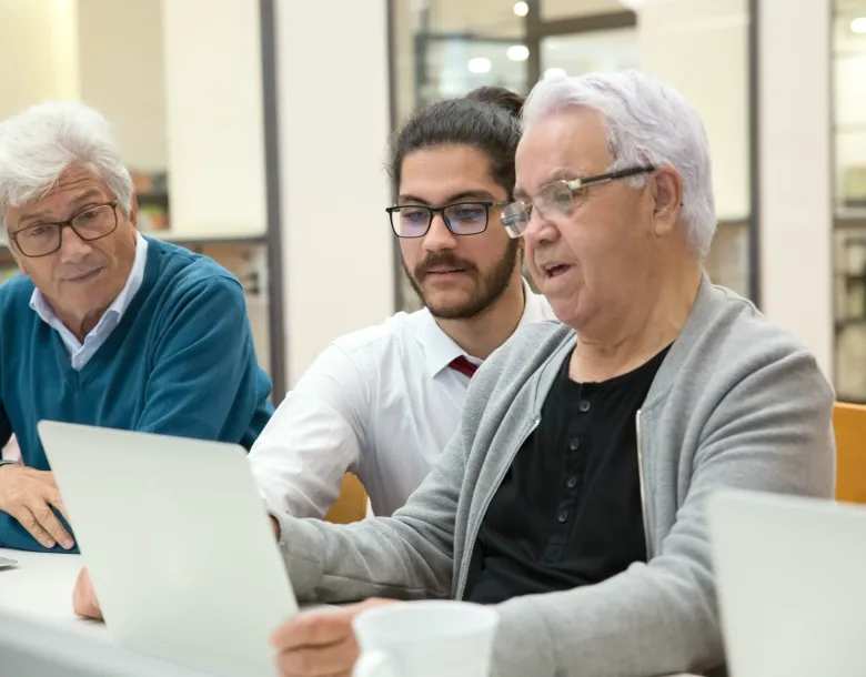 Atelier de tri en club de seniors